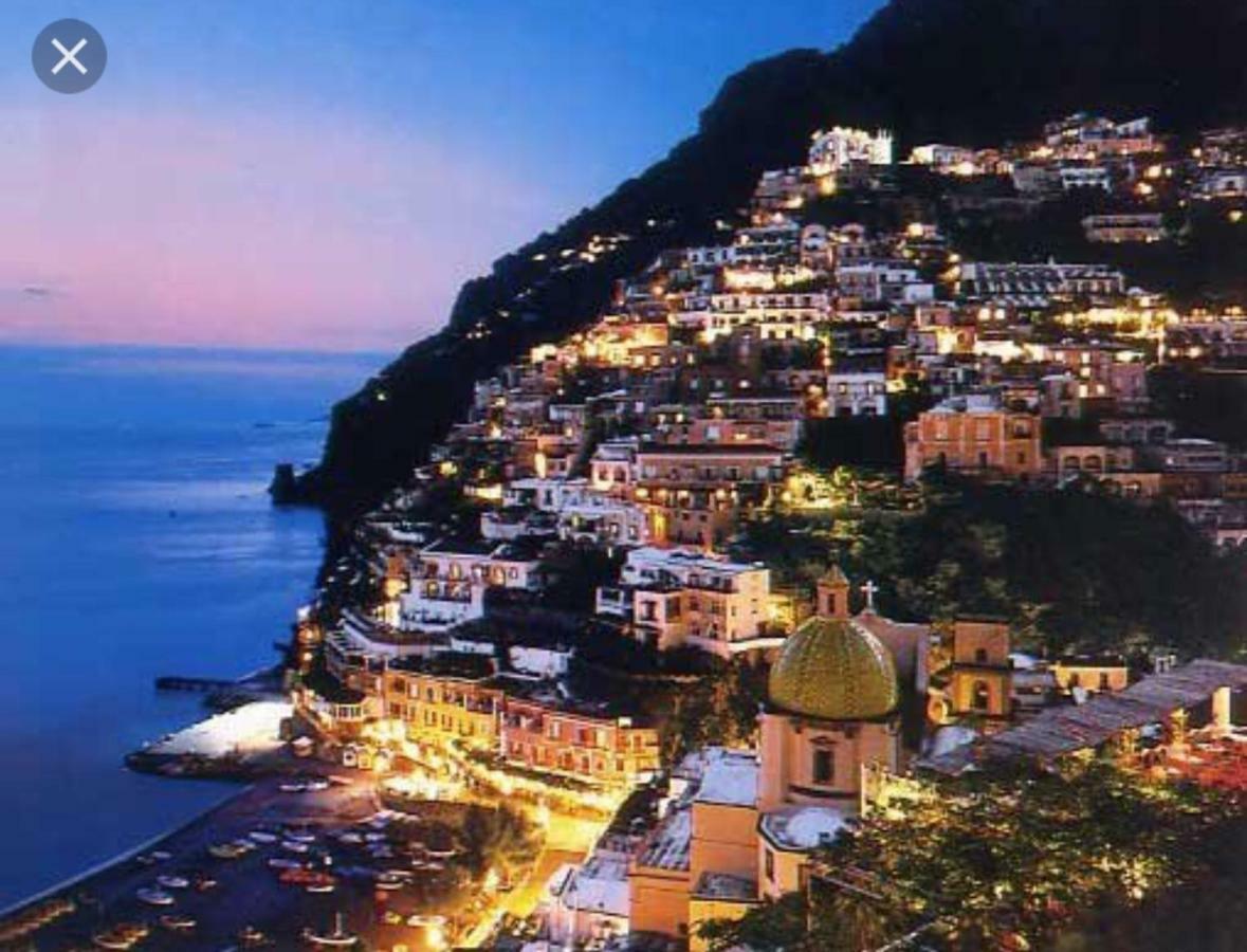 Dimora Dei Mercanti Salerno Exterior foto