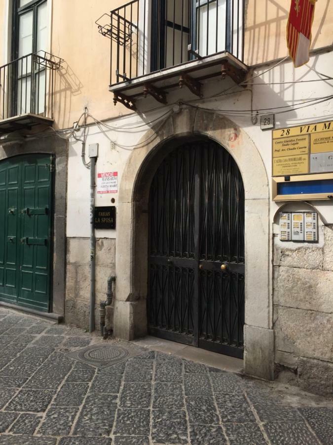 Dimora Dei Mercanti Salerno Exterior foto
